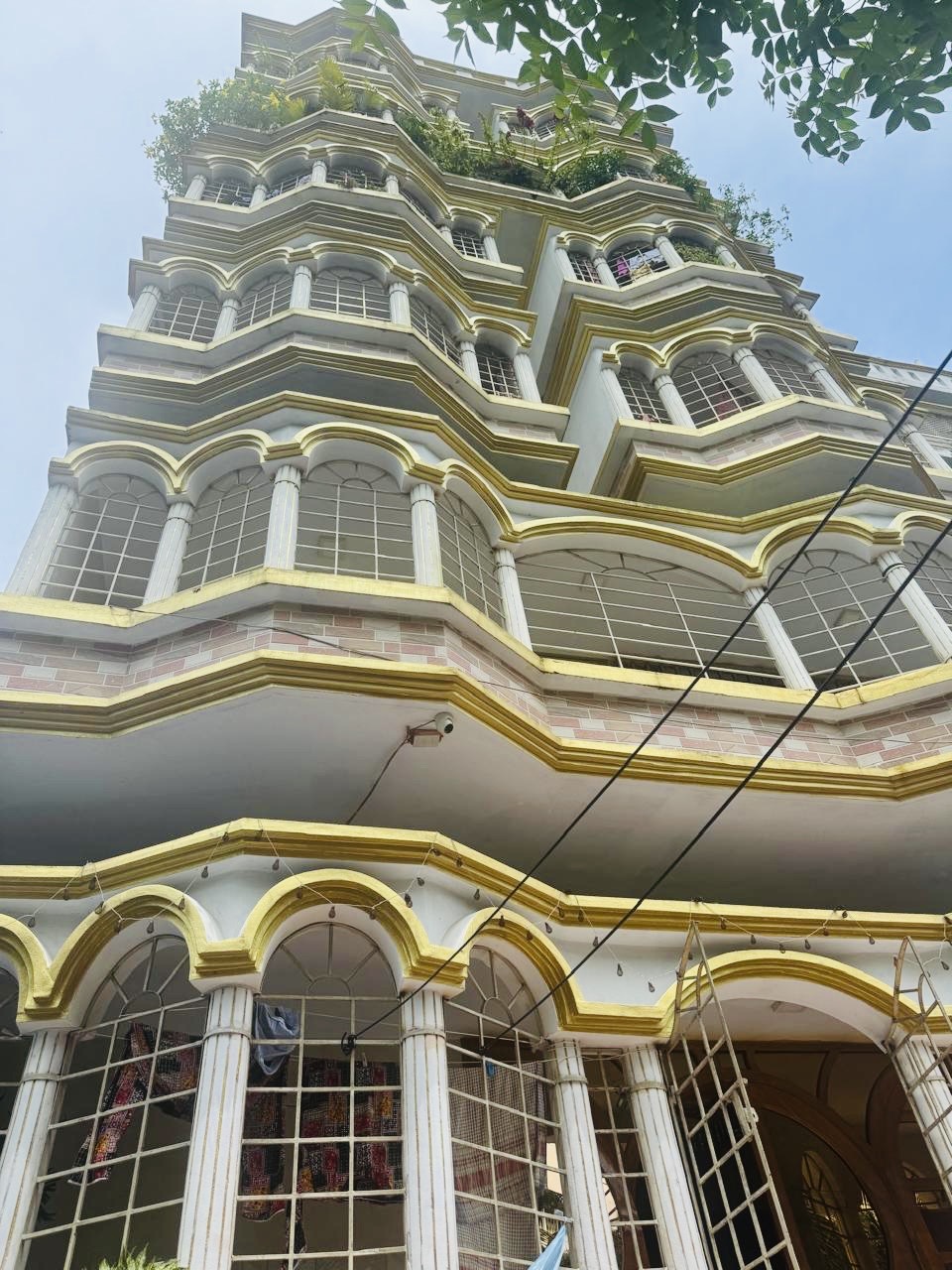 monowara building